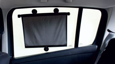 Car sun deals blinds uk